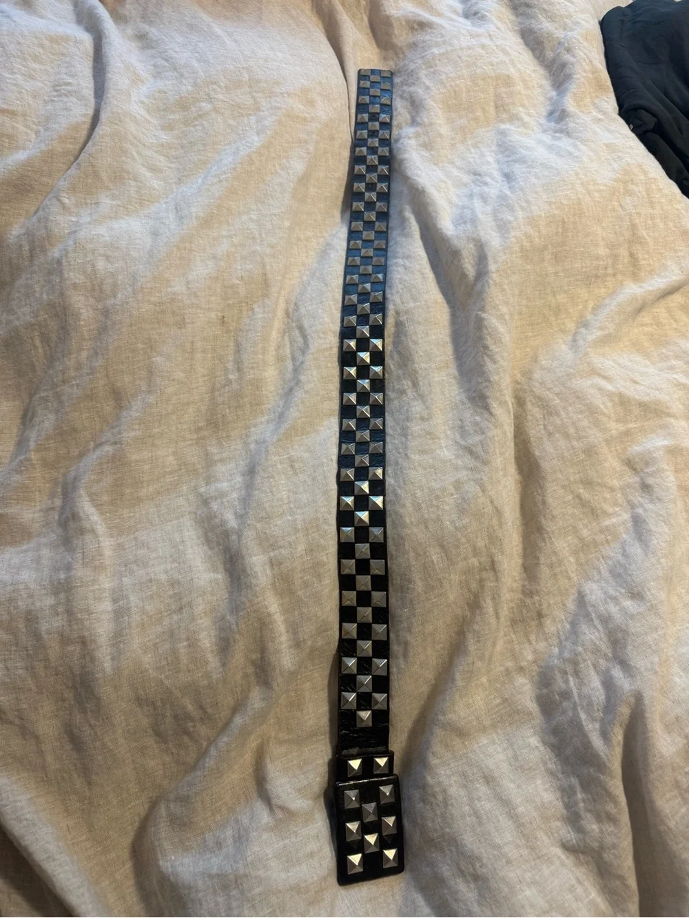 Streets Ahead Black Studded Leather Belt with Silver Pyramid Studs